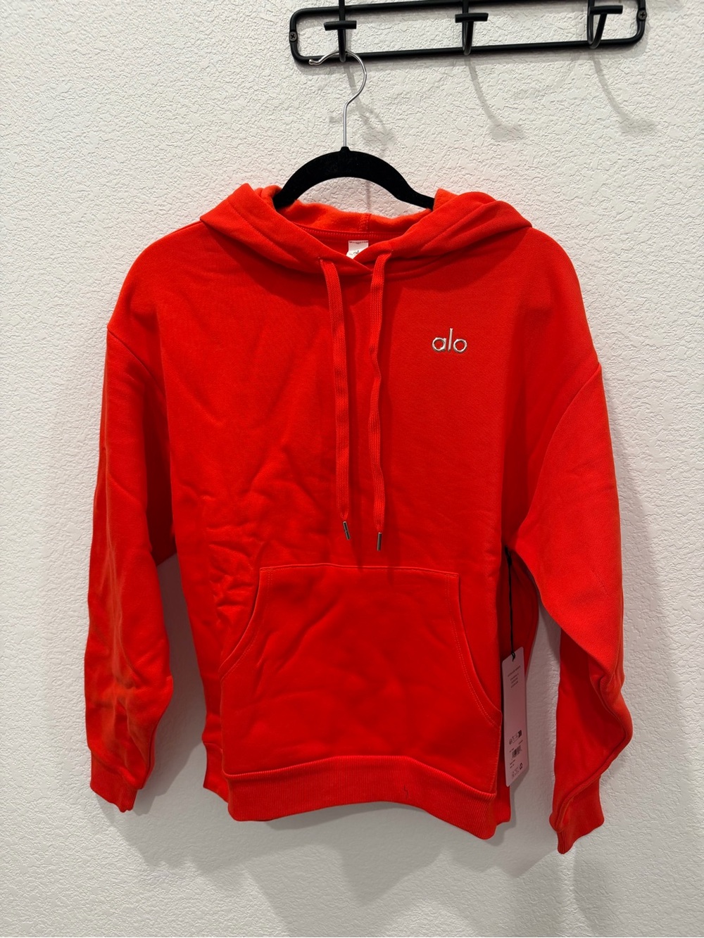 ALO Yoga Bright Red Accolade Hoodie